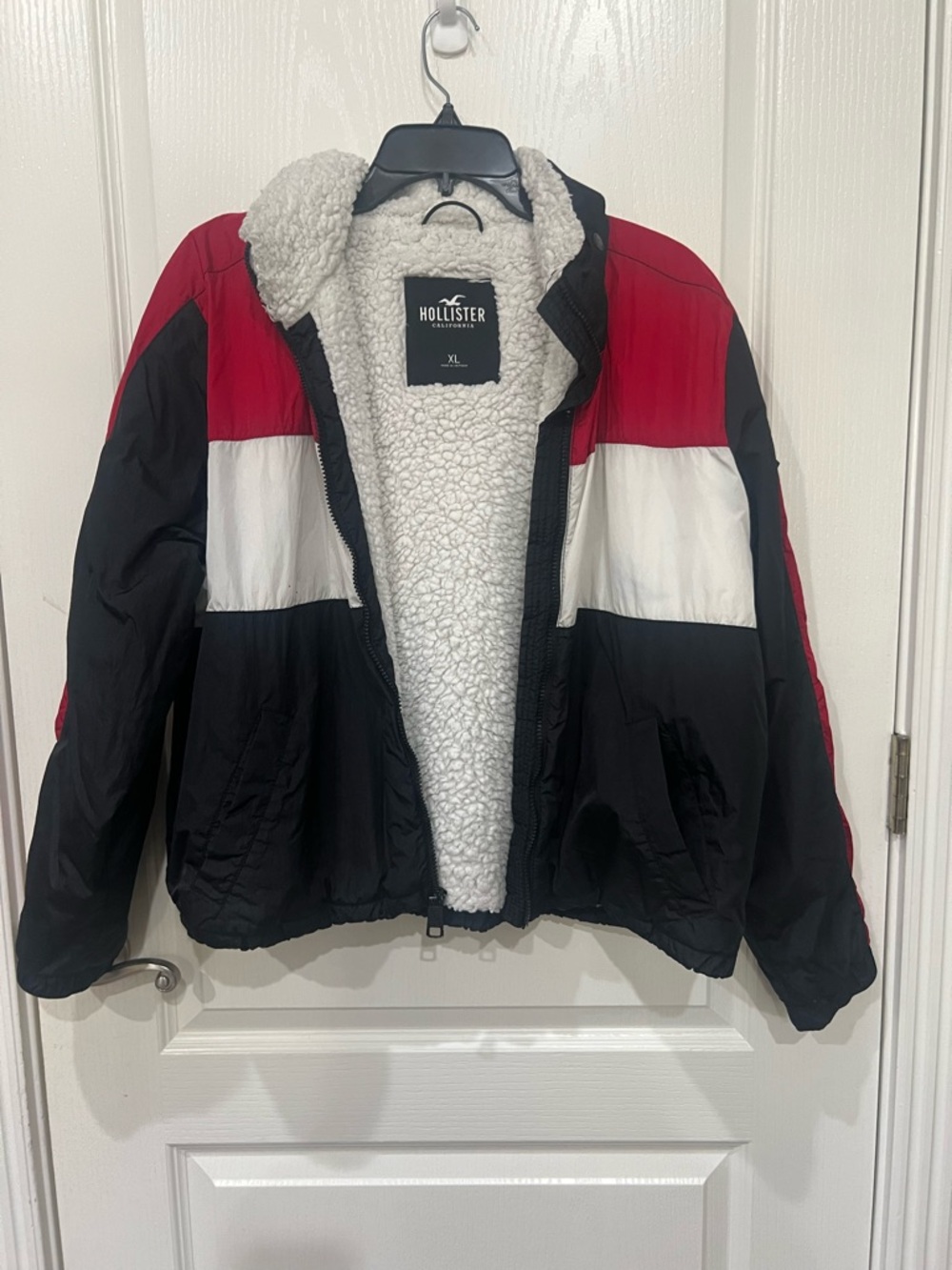Hollister Red White and Black Colorblock Sherpa Jacket Size: XL